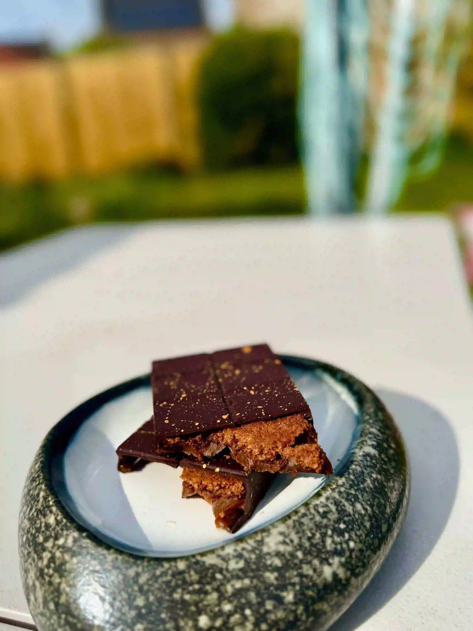 Alfajor Chocolate – Dark Chocolate Shortbread and Dulce de Leche - Sweets n Beyond